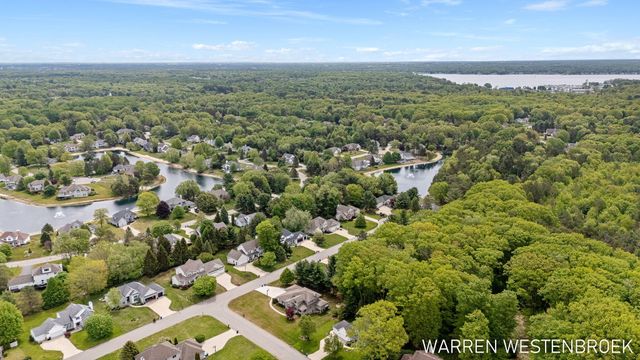 334 Tr Trail, Park Twp, MI 49424