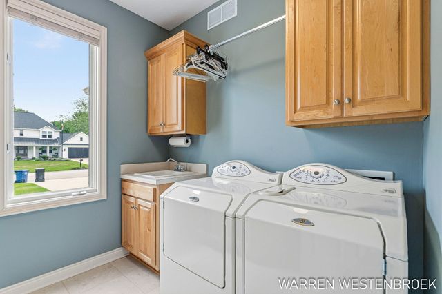 334 Tr Trail, Park Twp, MI 49424