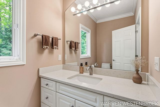 334 Tr Trail, Park Twp, MI 49424