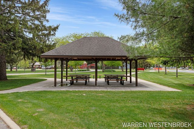 334 Tr Trail, Park Twp, MI 49424