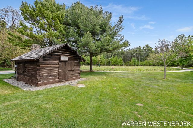 334 Tr Trail, Park Twp, MI 49424