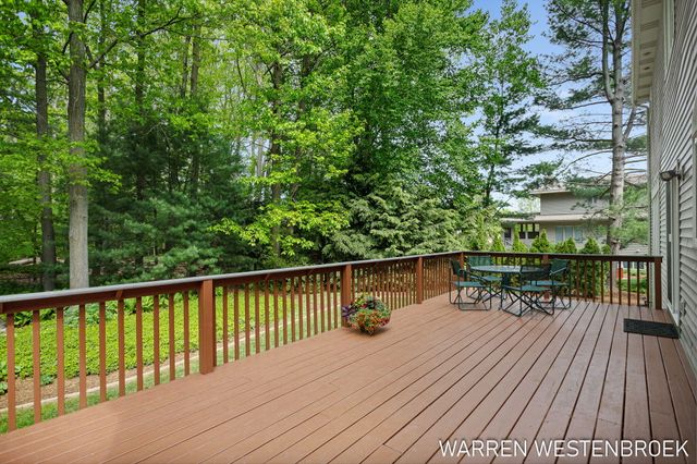 334 Tr Trail, Park Twp, MI 49424