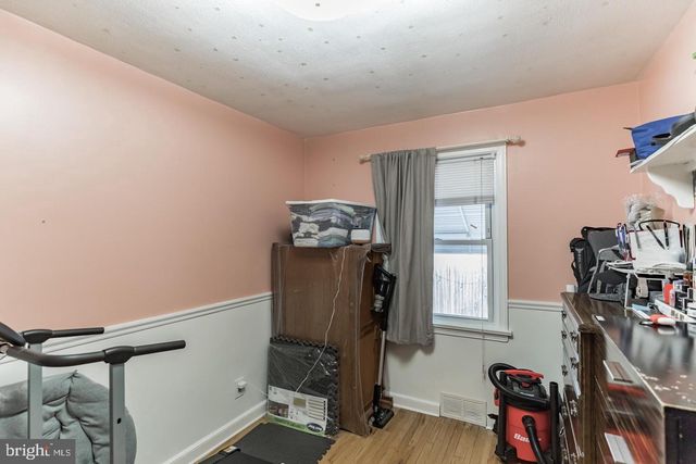 1901 CARTON RD, Hatboro, PA 19040