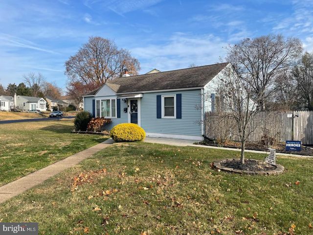 1901 CARTON RD, Hatboro, PA 19040