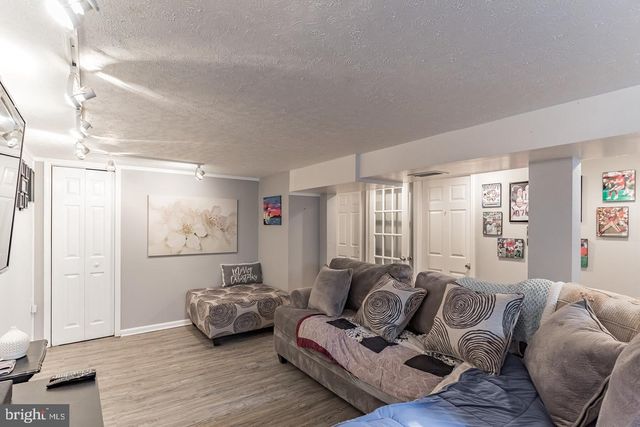 1901 CARTON RD, Hatboro, PA 19040