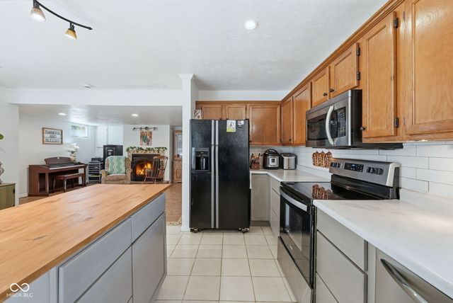 7169 Brown Park Trace, Freetown, IN 47235