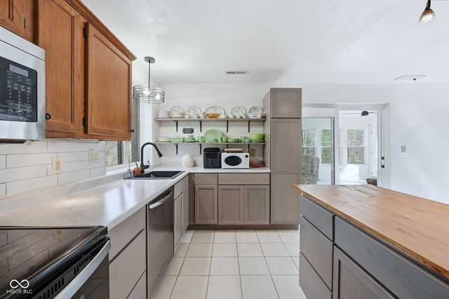 7169 Brown Park Trace, Freetown, IN 47235
