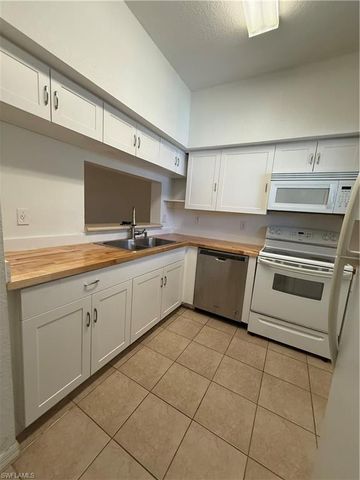 8416 Bernwood Cove LOOP 1612, Fort Myers, FL 33966