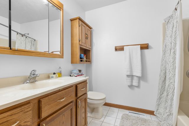 11264 Cedarbrook Road, Roscoe, IL 61073