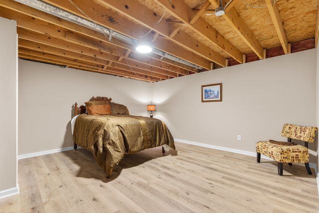 11264 Cedarbrook Road, Roscoe, IL 61073