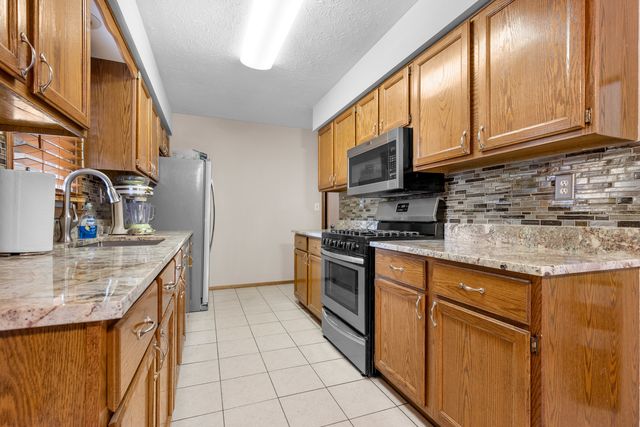 11264 Cedarbrook Road, Roscoe, IL 61073