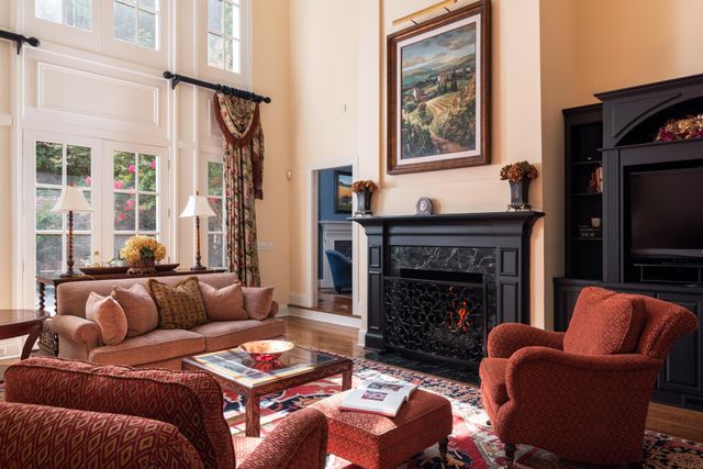 55 Annandale, Nashville, TN 37215
