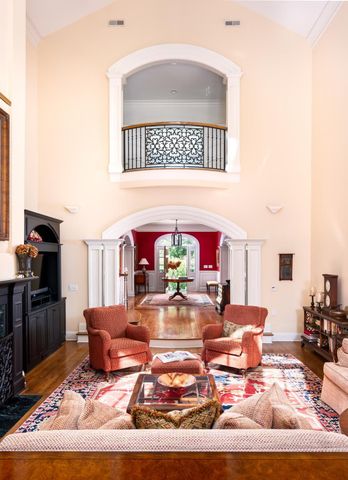 55 Annandale, Nashville, TN 37215