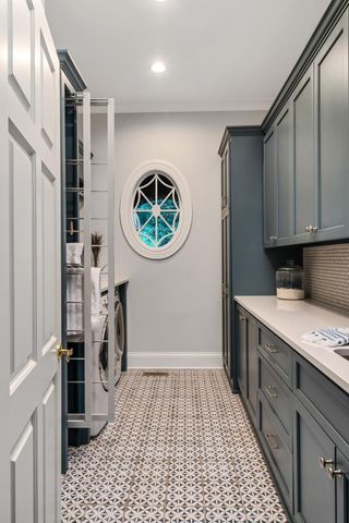 55 Annandale, Nashville, TN 37215