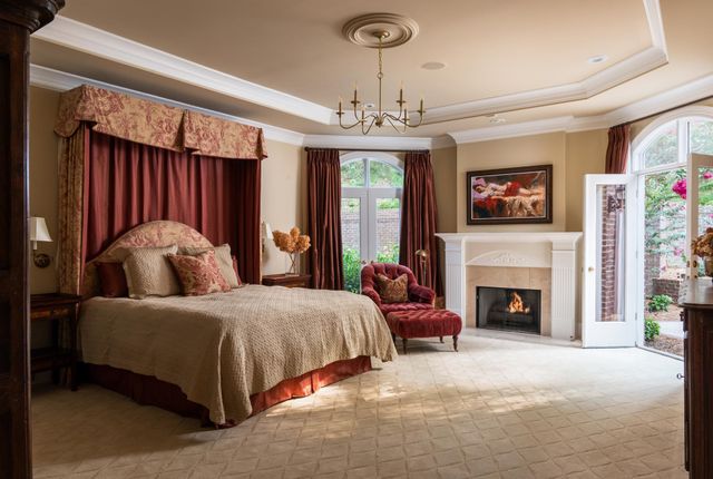 55 Annandale, Nashville, TN 37215