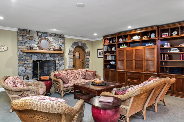 55 Annandale, Nashville, TN 37215