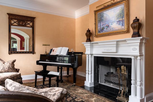 55 Annandale, Nashville, TN 37215