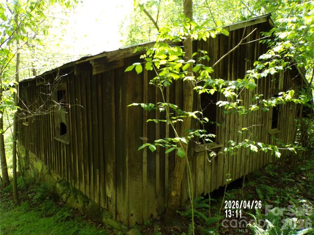 145 Kirks Drive, Hot Springs, NC 28743