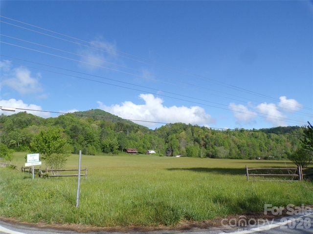 145 Kirks Drive, Hot Springs, NC 28743