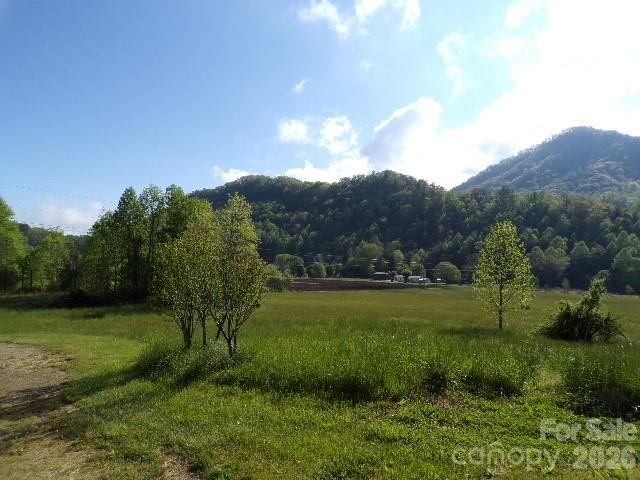 145 Kirks Drive, Hot Springs, NC 28743