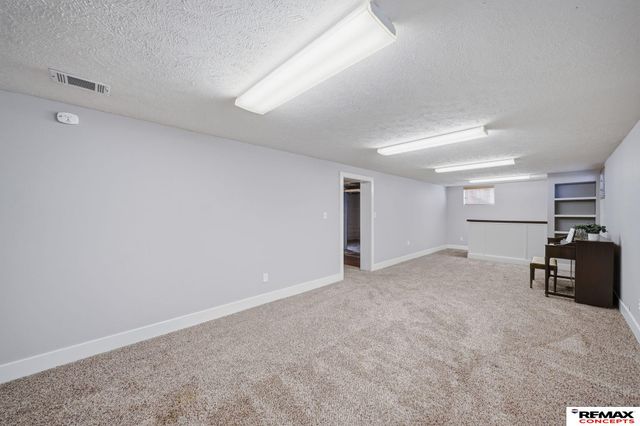 924 S 39th Street, Lincoln, NE 68510