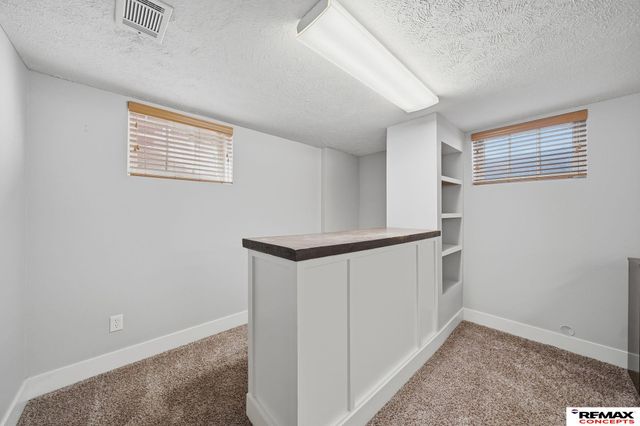 924 S 39th Street, Lincoln, NE 68510