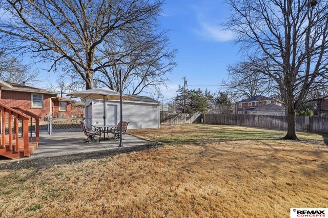 924 S 39th Street, Lincoln, NE 68510