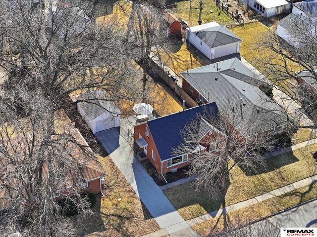 924 S 39th Street, Lincoln, NE 68510