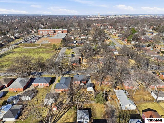 924 S 39th Street, Lincoln, NE 68510
