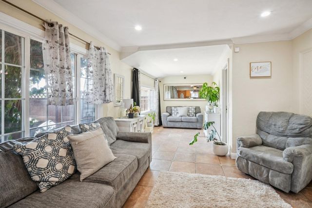 1413 Wiren Street, Salinas, CA 93905