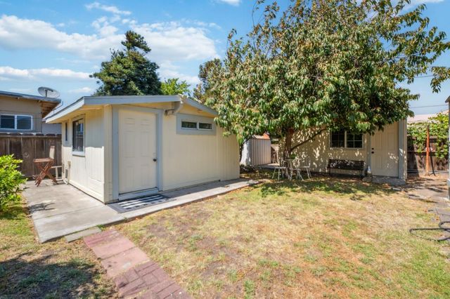 1413 Wiren Street, Salinas, CA 93905