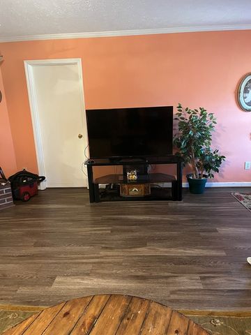 1188 Phil Howe Road, Manchester, GA 31816