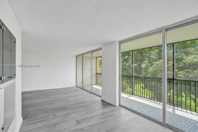 3821 Environ Blvd 403, Lauderhill, FL 33319
