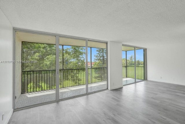 3821 Environ Blvd 403, Lauderhill, FL 33319