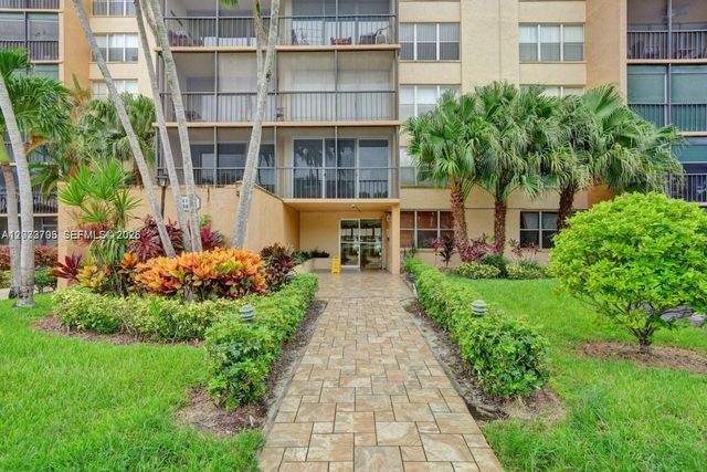 3821 Environ Blvd 403, Lauderhill, FL 33319