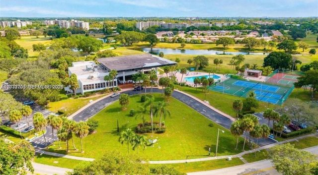 3821 Environ Blvd 403, Lauderhill, FL 33319