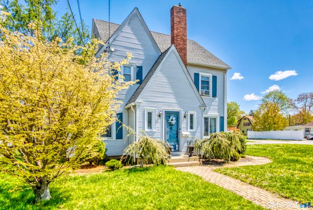 21 Lancaster Road, Manchester, CT 06040