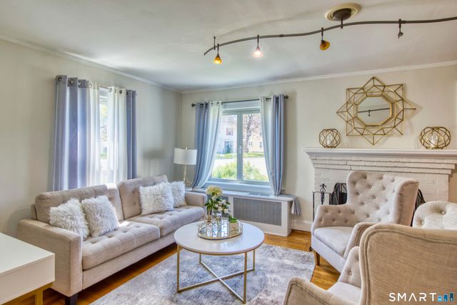 21 Lancaster Road, Manchester, CT 06040