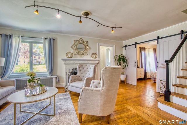 21 Lancaster Road, Manchester, CT 06040