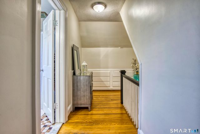 21 Lancaster Road, Manchester, CT 06040