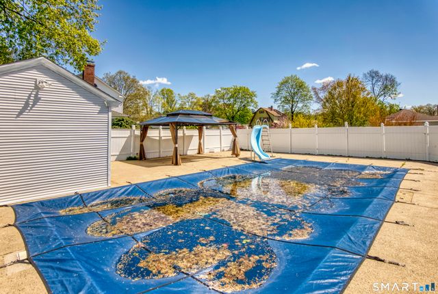 21 Lancaster Road, Manchester, CT 06040