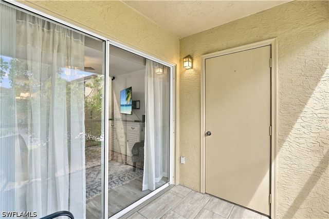 8960 Colonnades CT E 915, Bonita Springs, FL 34135