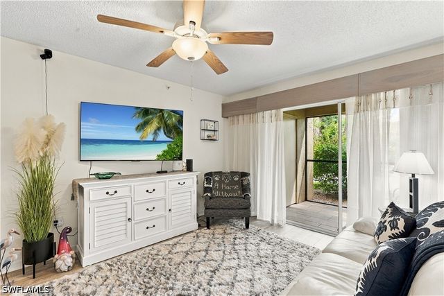 8960 Colonnades CT E 915, Bonita Springs, FL 34135