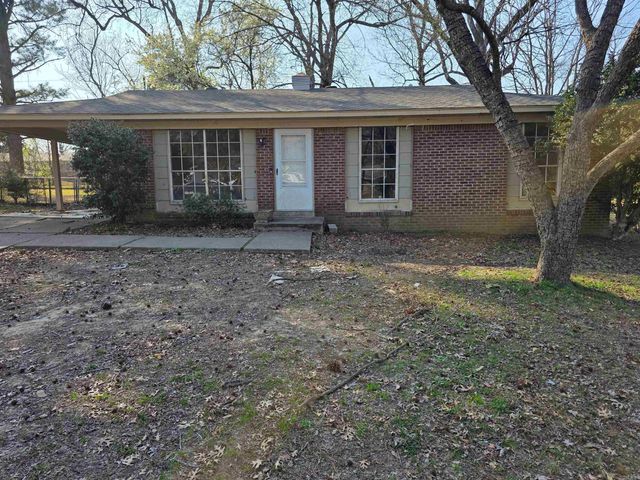 617 Lehman Dr, Jacksonville, AR 72076