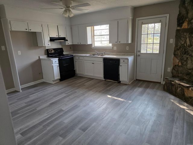 617 Lehman Dr, Jacksonville, AR 72076