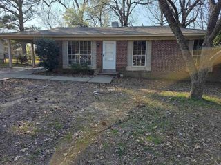 617 Lehman Dr, Jacksonville, AR 72076