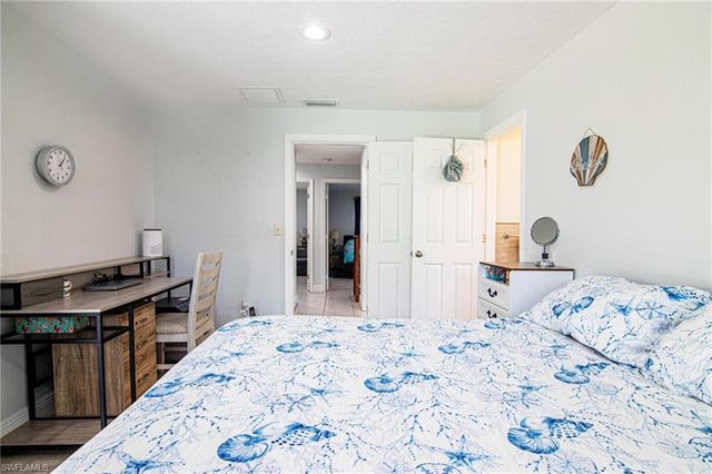 256 SE 46th TER, Cape Coral, FL 33904