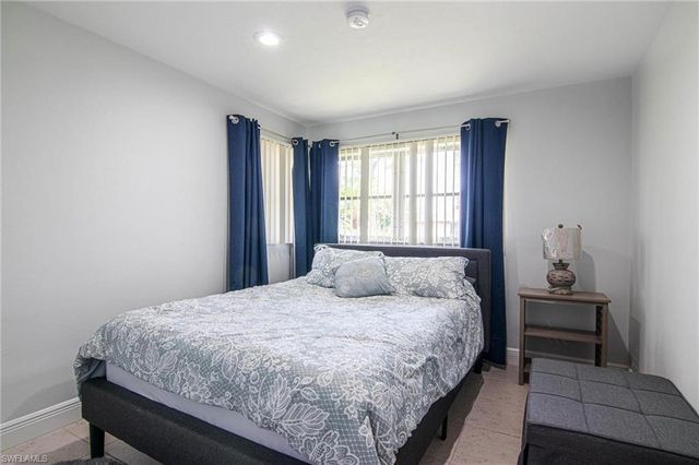256 SE 46th TER, Cape Coral, FL 33904