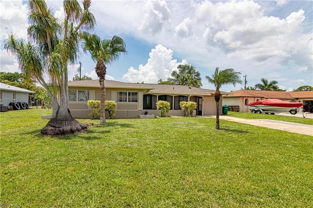 256 SE 46th TER, Cape Coral, FL 33904