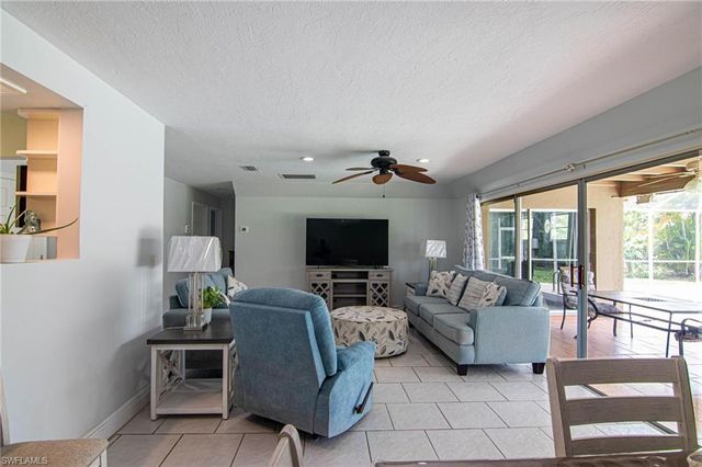 256 SE 46th TER, Cape Coral, FL 33904